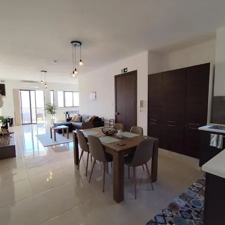 Апартаменты Zioncourt Away From *